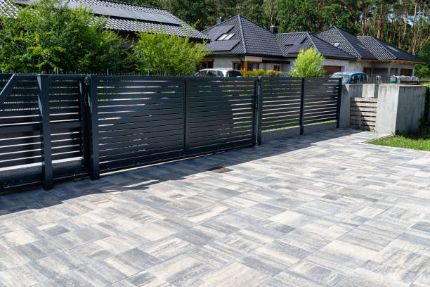 Best Driveway Paving Contractor  in Mission Hills, KS