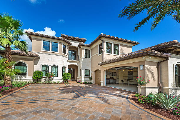 Best Driveway Pavers Near Me  in Mission Hills, KS